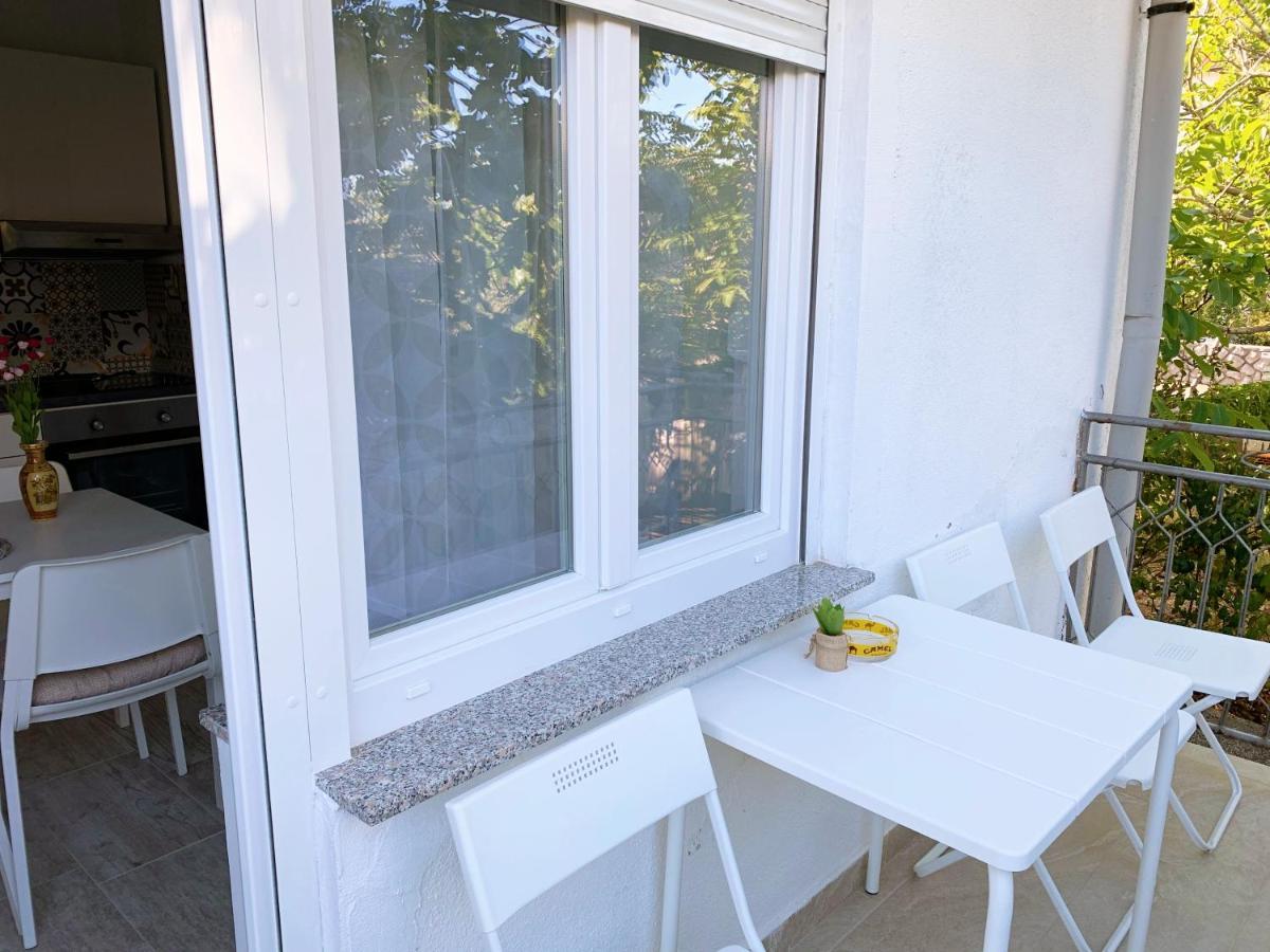 Apartment Gardenview - New! Крк Экстерьер фото