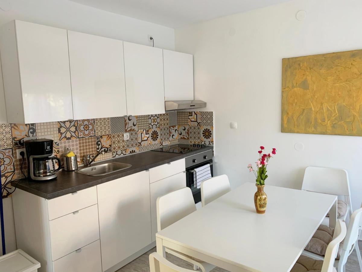 Apartment Gardenview - New! Крк Экстерьер фото